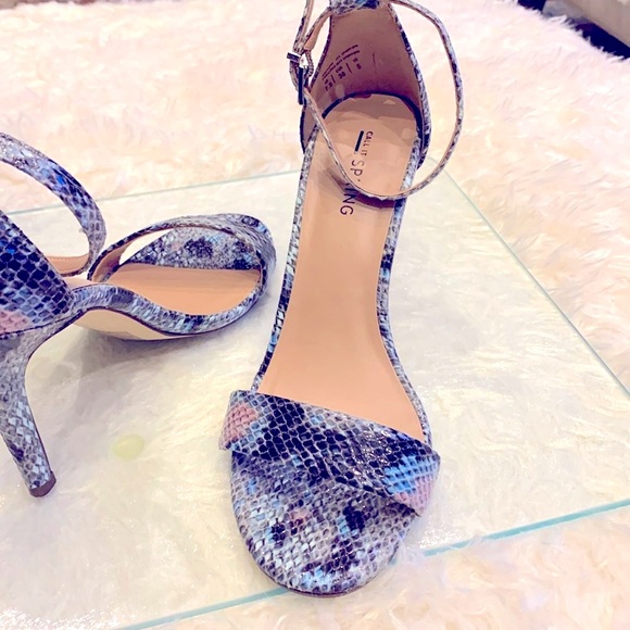 Snakeskin Print Ankle Strap Sandals - Picture 4 of 8